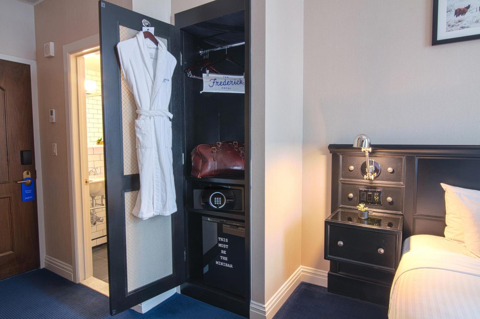 The Frederick Hotel Tribeca New York Ruang foto A room at the hotel